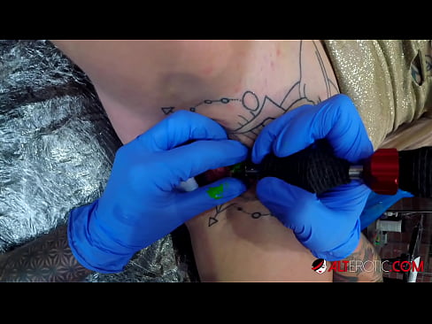 ❤️ Itin tatuiruota karšta Sully Savage gavo tatuiruotę ant savo klitorio ❤ Super porno prie lt.javarchive.top ️❤